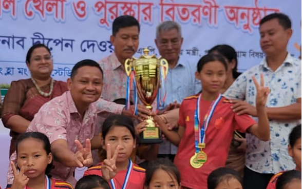 পার্বত্যাঞ্চলে নতুন ঋতুপর্ণা গড়ে তুলতে সবাইকে এগিয়ে আসার আহ্বান পার্বত্যমন্ত্রীর