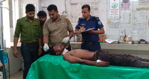 মায়ের দায়ের কোপে ছেলের মৃত্যু: নেশার টাকা নিয়ে কলহ