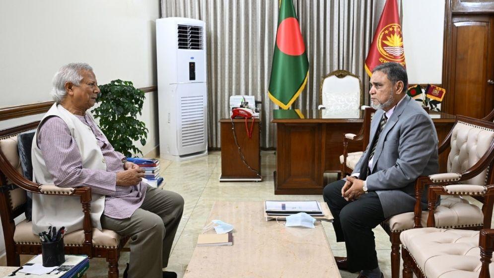 প্রধান উপদেষ্টার সঙ্গে সিইসির  সৌজন্য সাক্ষাৎ