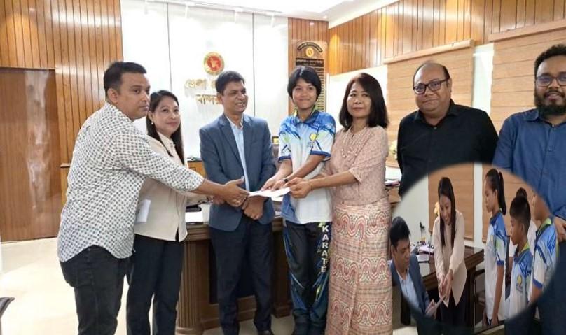 বান্দরবানের কারাতে খেলোয়াড়দের আন্তর্জাতিক পর্যায়ে সাফল্যের জয়জয়কার: পাশে দাঁড়ালেন জেলা প্রশাসক